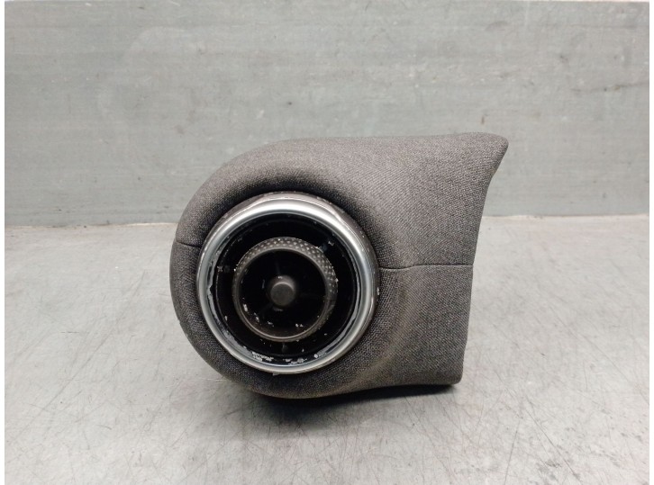 Recambio de aireador para nissan juke (f16_) 1.0 referencia OEM IAM 68760HS00A 68760HS00A 