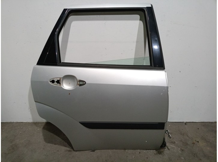 Recambio de puerta trasera derecha para ford focus turnier (cak) 1.8 referencia OEM IAM 1430148  1430148