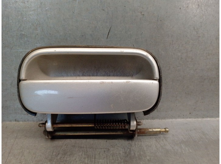 Recambio de maneta exterior delantera derecha para skoda felicia combi (795) 1.6 referencia OEM IAM 6U0837141A 6U0837206C 