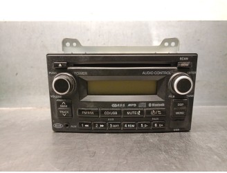 Replacement audio system / CD radio for Kia Carnival 2.9 CRDi CAT OEM IAM reference HCP3000KM 