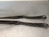 Recambio de brazo limpia delantero derecho para kia carnival 2.9 crdi cat referencia OEM IAM 983204D000 983204D000 