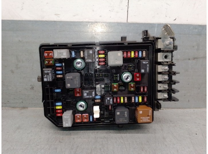 Recambio de caja reles / fusibles para opel astra k (b16) 1.6 cdti (68) referencia OEM IAM 39158969  