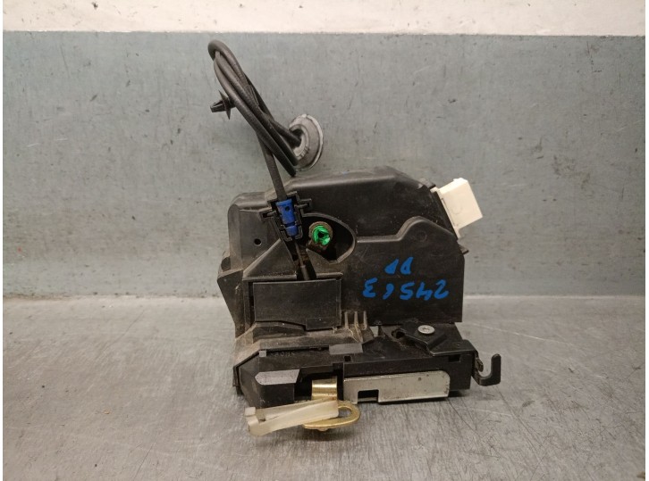 Recambio de cerradura puerta delantera derecha para mini mini (r50, r53) cooper referencia OEM IAM 51200556769 51200556769 