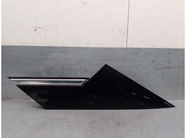 Recambio de molduras traseras para opel astra k (b16) 1.6 cdti (68) referencia OEM IAM 39130486 39187585 