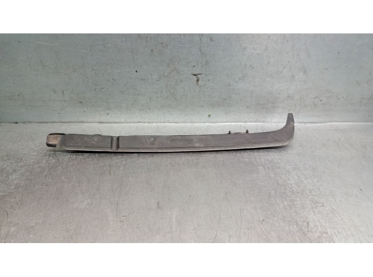 Replacement headlight trim ring for Volkswagen Passat B2 Variant (33B) 1.6 D OEM IAM reference 321853655C 321853655C 