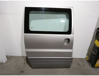 Recambio de puerta lateral corredera derecha para hyundai h 1 2.5 diesel referencia OEM IAM 770024A110 770024A110 