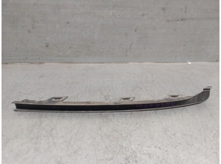 Recambio de molduras delanteras para opel astra k (b16) 1.6 cdti (68) referencia OEM IAM 13469544 13469598 