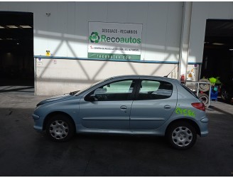 peugeot 206 berlina del año 2004