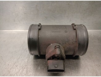 Recambio de caudalimetro para nissan atleon 120 3.0 referencia OEM IAM 2268069T60 0281002466