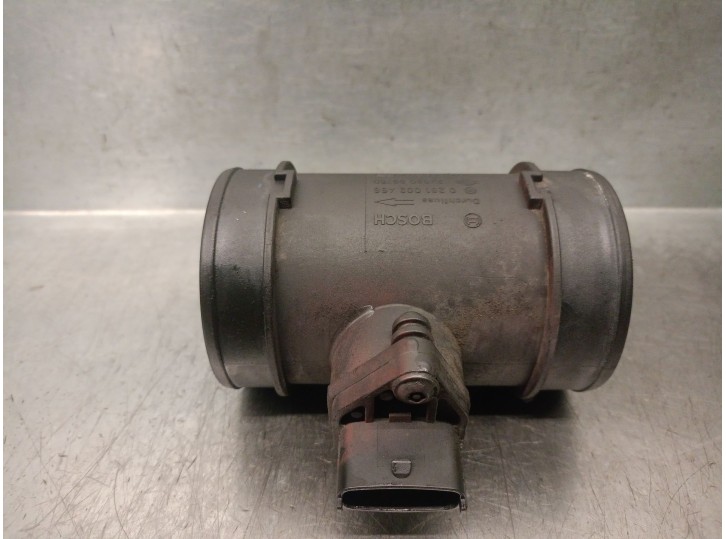 Recambio de caudalimetro para nissan atleon 120 3.0 referencia OEM IAM 2268069T60  0281002466