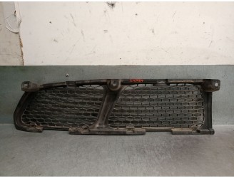 Recambio de rejilla delantera para hyundai h 1 2.5 diesel referencia OEM IAM 3652204A000 865124A000 