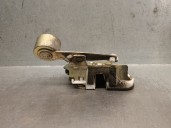 Recambio de cerradura puerta trasera derecha para hyundai h 1 2.5 diesel referencia OEM IAM 814204A000 814204A000 