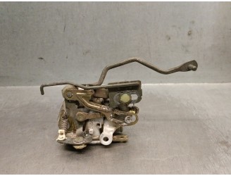 Recambio de cerradura puerta delantera izquierda para hyundai h 1 2.5 diesel referencia OEM IAM 813104A000 813104A000 