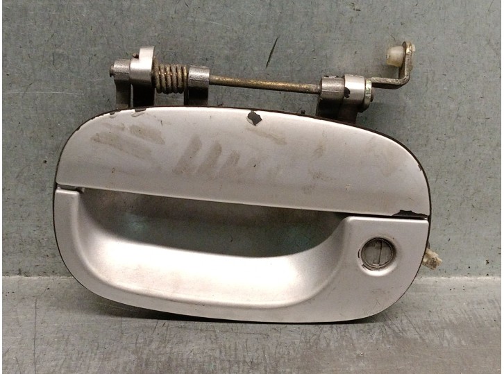 Recambio de maneta exterior delantera izquierda para hyundai h 1 2.5 diesel referencia OEM IAM 826504A000 826504A050 