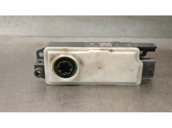 Recambio de modulo electronico para bmw 2 active tourer (u06) 220i mild hybrid referencia OEM IAM 51745A180E1  