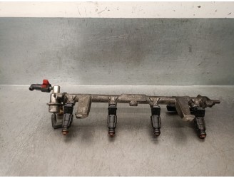 Recambio de rampa inyectora para ford focus turnier (cak) 1.8 referencia OEM IAM 1711076 1711076 