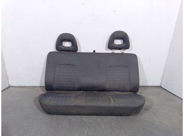 Recambio de asientos traseros para mitsubishi l 200 (k6/7) 2.5 td cat referencia OEM IAM MR650628 MR650628 