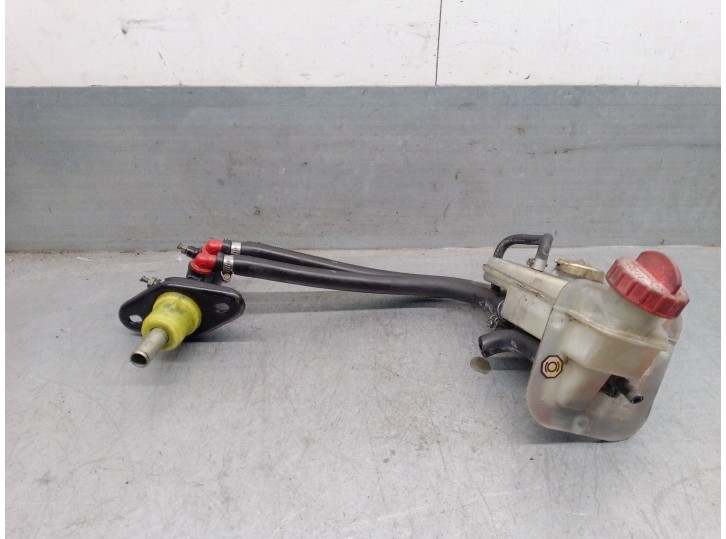 Recambio de bomba freno para nissan atleon 120 3.0 referencia OEM IAM 46010LA20A 46010LA20A 