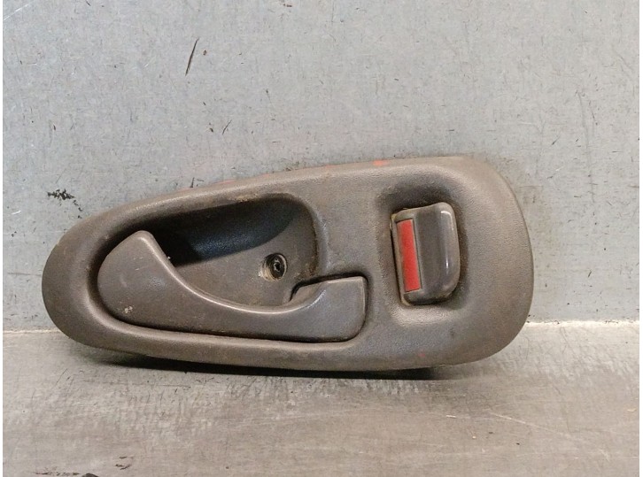 Recambio de maneta interior delantera derecha para mitsubishi l 200 (k6/7) 2.5 td cat referencia OEM IAM MR738217 MR738217 