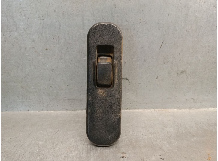 Recambio de mando elevalunas trasero derecho para mitsubishi l 200 (k6/7) 2.5 td cat referencia OEM IAM MR228167 MR228167 