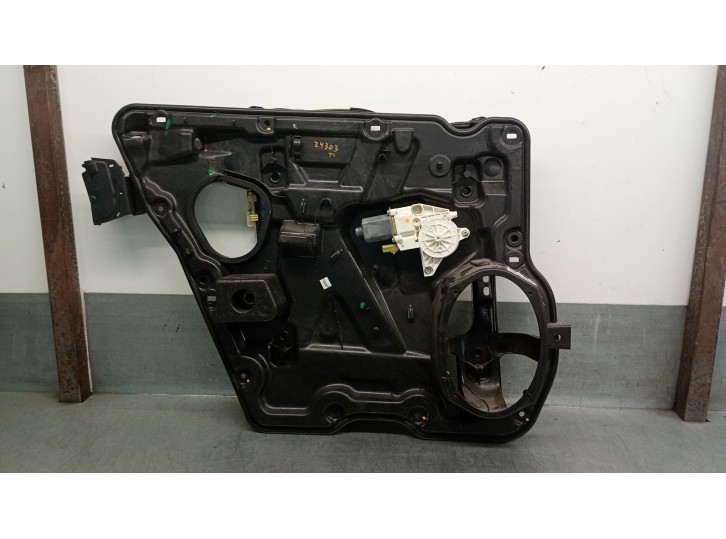 Recambio de elevalunas trasero izquierdo para dodge journey 2.0 16v crd cat referencia OEM IAM 68043733AA 68043733AA 