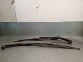 Recambio de brazo limpia delantero derecho para mitsubishi l 200 (k6/7) 2.5 td cat referencia OEM IAM MR192110 MR192097 