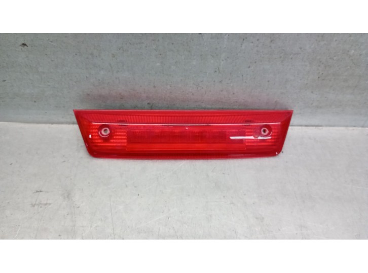 Recambio de luz central de freno para dodge journey 2.0 16v crd cat referencia OEM IAM 05116302AD 5116302AD 
