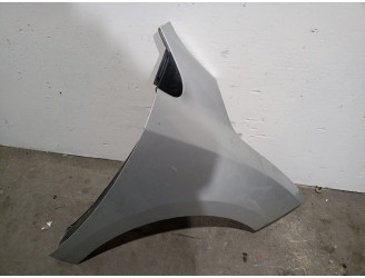 Recambio de aleta delantera derecha para renault megane iii sport tourer 1.5 dci diesel fap referencia OEM IAM 631005149R 631005