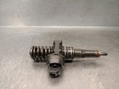 Recambio de inyector para volkswagen passat berlina (3b3) 1.9 tdi referencia OEM IAM 038130073BA  0414720216