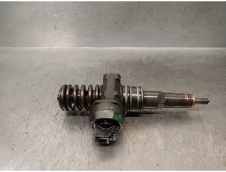 Recambio de inyector para volkswagen passat berlina (3b3) 1.9 tdi referencia OEM IAM 038130073BA  0414720216