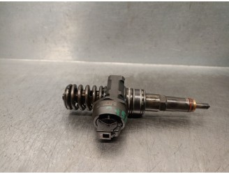 Recambio de inyector para volkswagen passat berlina (3b3) 1.9 tdi referencia OEM IAM 038130073BA  0414720216
