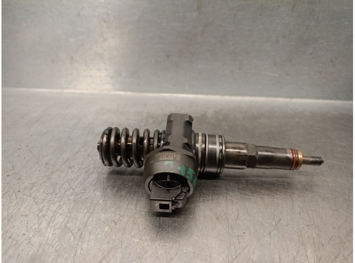 Recambio de inyector para volkswagen passat berlina (3b3) 1.9 tdi referencia OEM IAM 038130073BA  0414720216