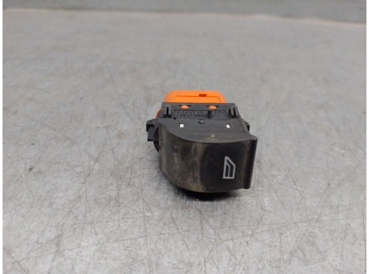 Recambio de mando elevalunas delantero derecho para ford transit courier b460 furgoneta/monovolumen 1.5 tdci referencia OEM IAM 