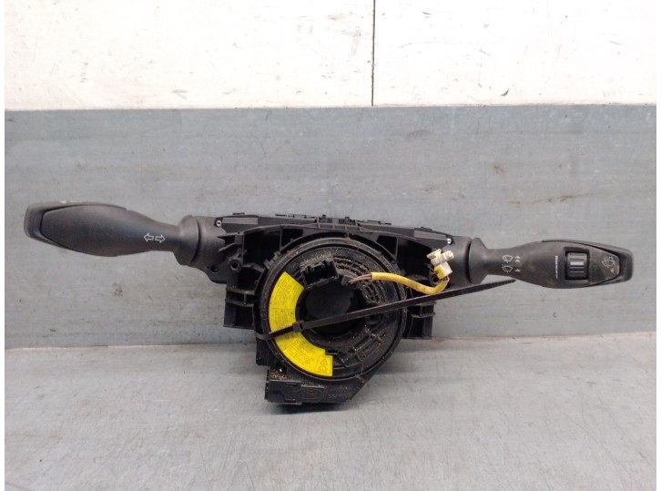 Recambio de mando luces para ford transit courier b460 furgoneta/monovolumen 1.5 tdci referencia OEM IAM 8A6T13335AD 1682218 