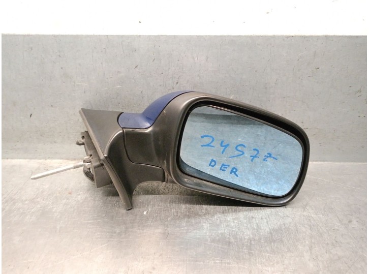Recambio de retrovisor derecho para peugeot 407 st confort referencia OEM IAM 8149VC 8149VC 