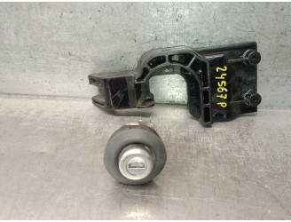 Recambio de maneta exterior porton para dacia sandero ii 1.2 16v cat referencia OEM IAM 905423589R 905423589R 