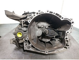 Recambio de caja cambios para peugeot 407 st confort referencia OEM IAM 20DM39  8363066A