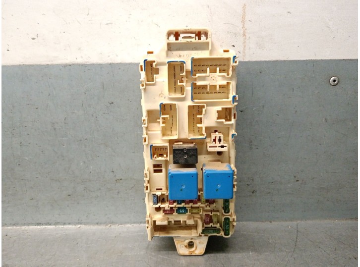 Recambio de caja reles / fusibles para mitsubishi montero (v60/v70) 3.2 di-d cat referencia OEM IAM MR517611 