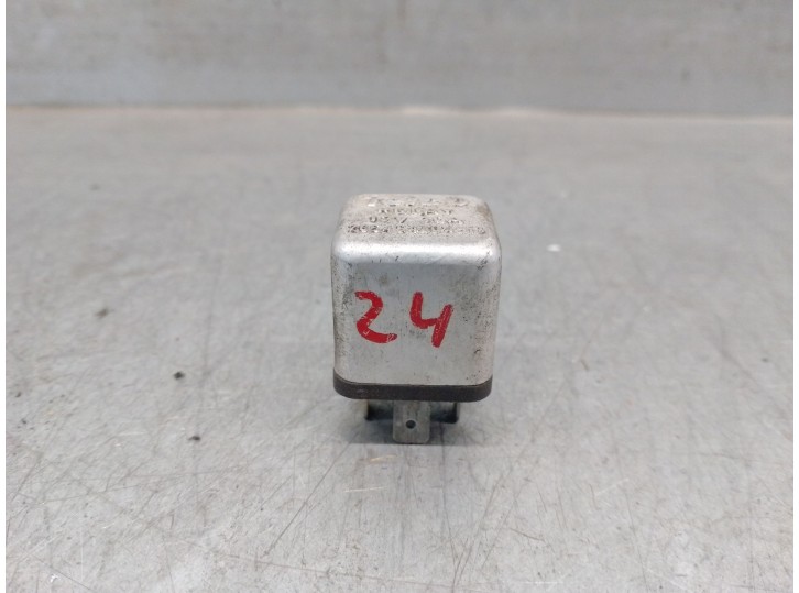 Recambio de rele para tata safari ex safari 4x4 2.0 referencia OEM IAM 265454204913 