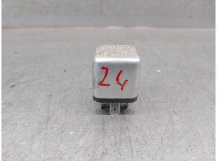 Recambio de rele para tata safari ex safari 4x4 2.0 referencia OEM IAM 265454204913 