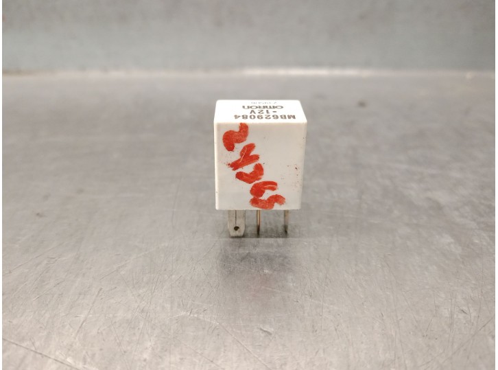 Recambio de rele para mitsubishi montero (v60/v70) 3.2 di-d cat referencia OEM IAM MR629084 