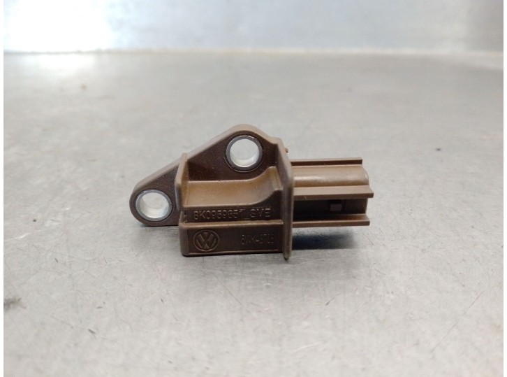 Recambio de sensor impacto para audi a4 ber. (b8) 2.0 16v tdi referencia OEM IAM 8K0959651  5WK43738