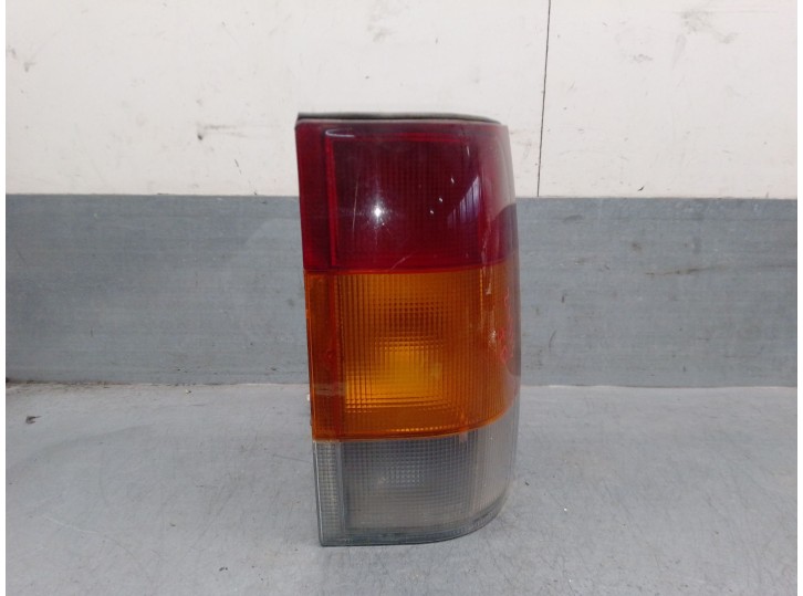 Recambio de piloto trasero derecho para tata safari ex safari 4x4 2.0 referencia OEM IAM 483DLTC49  