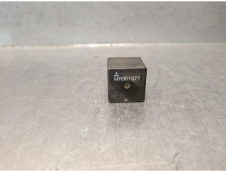 Recambio de rele para mitsubishi montero (v60/v70) 3.2 di-d cat referencia OEM IAM MR301971  