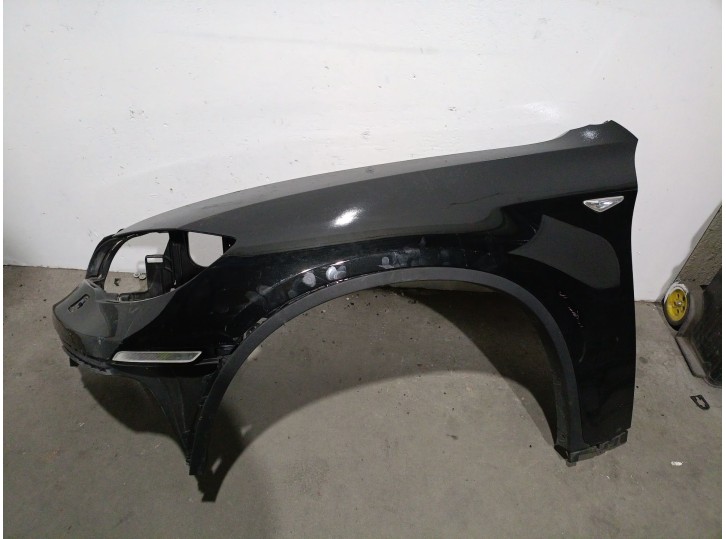 Recambio de aleta delantera izquierda para bmw x6 (e71, e72) xdrive 35 d referencia OEM IAM 51652147591 51652147591 