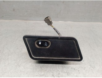 Replacement front right window lift switch for Tata Safari Ex Safari 4x4 2.0 OEM IAM reference 483DLTC49 