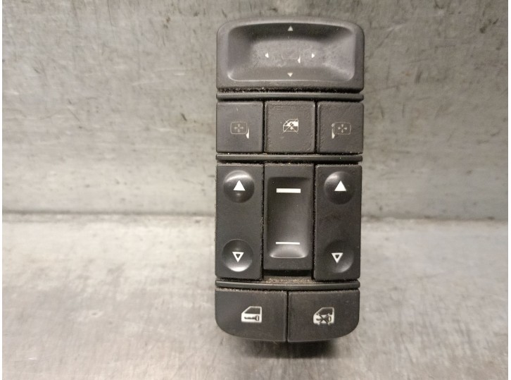 Recambio de mando elevalunas delantero izquierdo para opel vectra c berlina 1.9 cdti referencia OEM IAM 13224058  