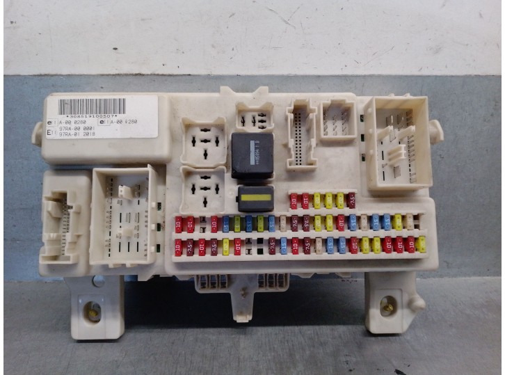 Recambio de caja reles / fusibles para ford focus berlina (cap) 1.6 16v cat referencia OEM IAM 4M5T14A073DF 
