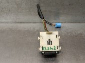 Recambio de mando elevalunas delantero izquierdo para mercedes-benz clase c (w203) sportcoupe 2.2 cdi cat referencia OEM IAM A20