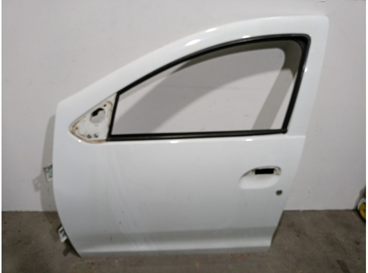 Recambio de puerta delantera izquierda para dacia sandero ii 1.2 16v cat referencia OEM IAM 801012479R 801012479R 